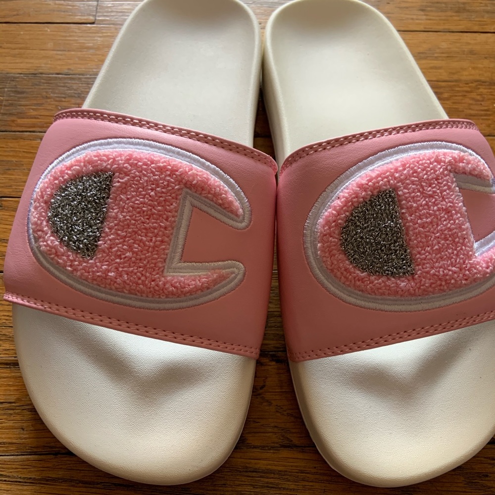 New Women’s champions slide 7.5
